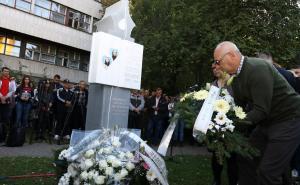 Foto: Dženan Kriještorac / Radiosarajevo.ba / Otkriven spomenik Editi i Selmi u Sarajevu